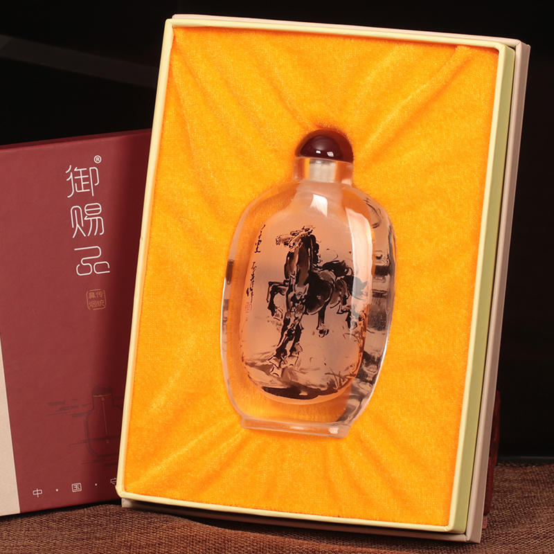 御賜品手繪內(nèi)畫(huà)鼻煙壺 中國(guó)風(fēng)特色手工藝創(chuàng)意鼻煙瓶擺件 商務(wù)禮品